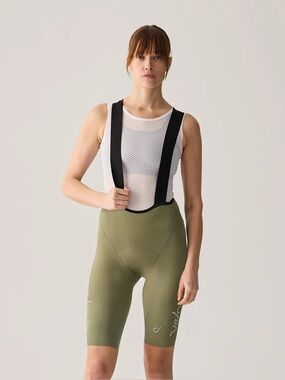 NWT Velocio Women’s Concept Bib Short - Deep Lichen